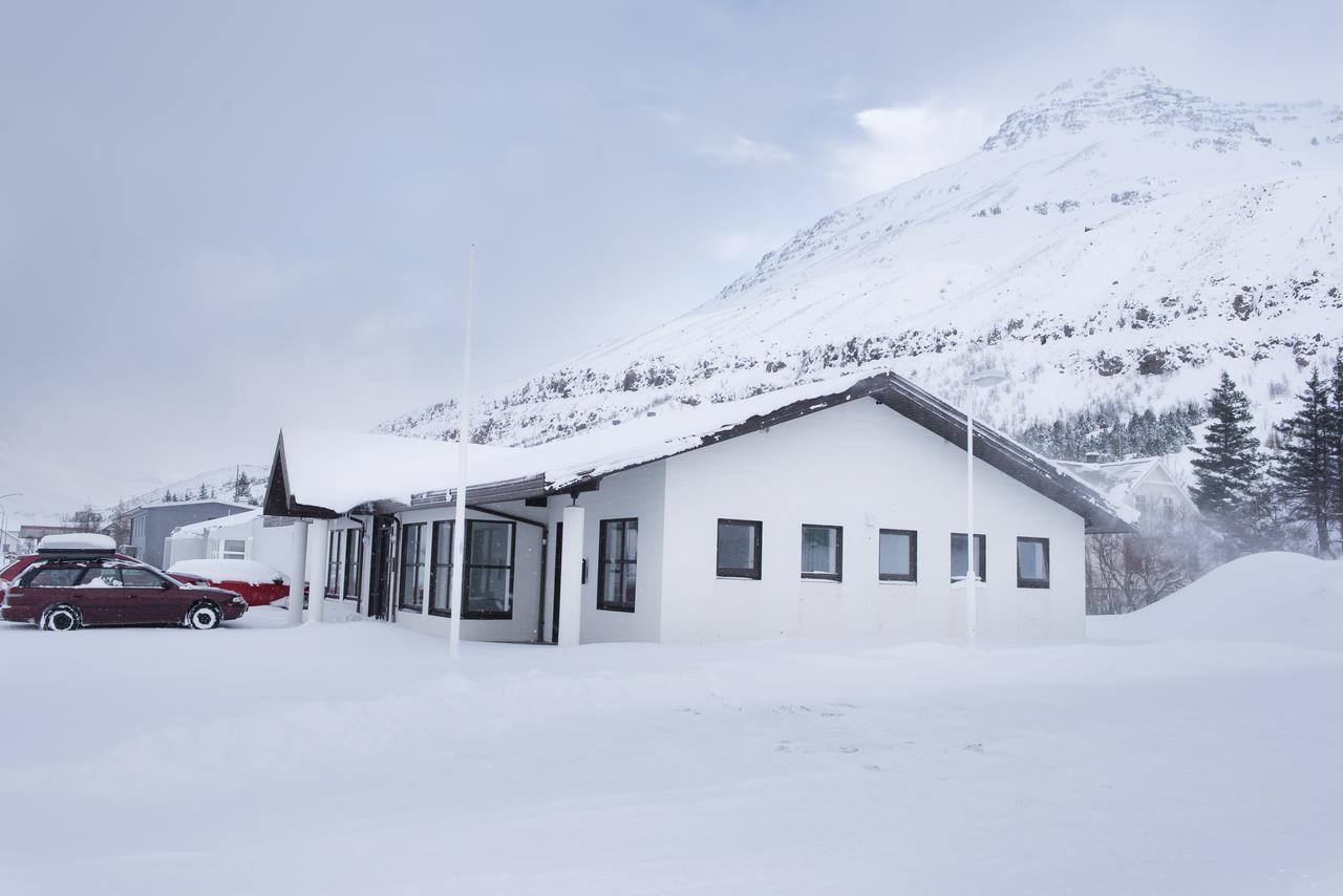 Media Luna Guesthouse Seythisfjorthur Exterior photo